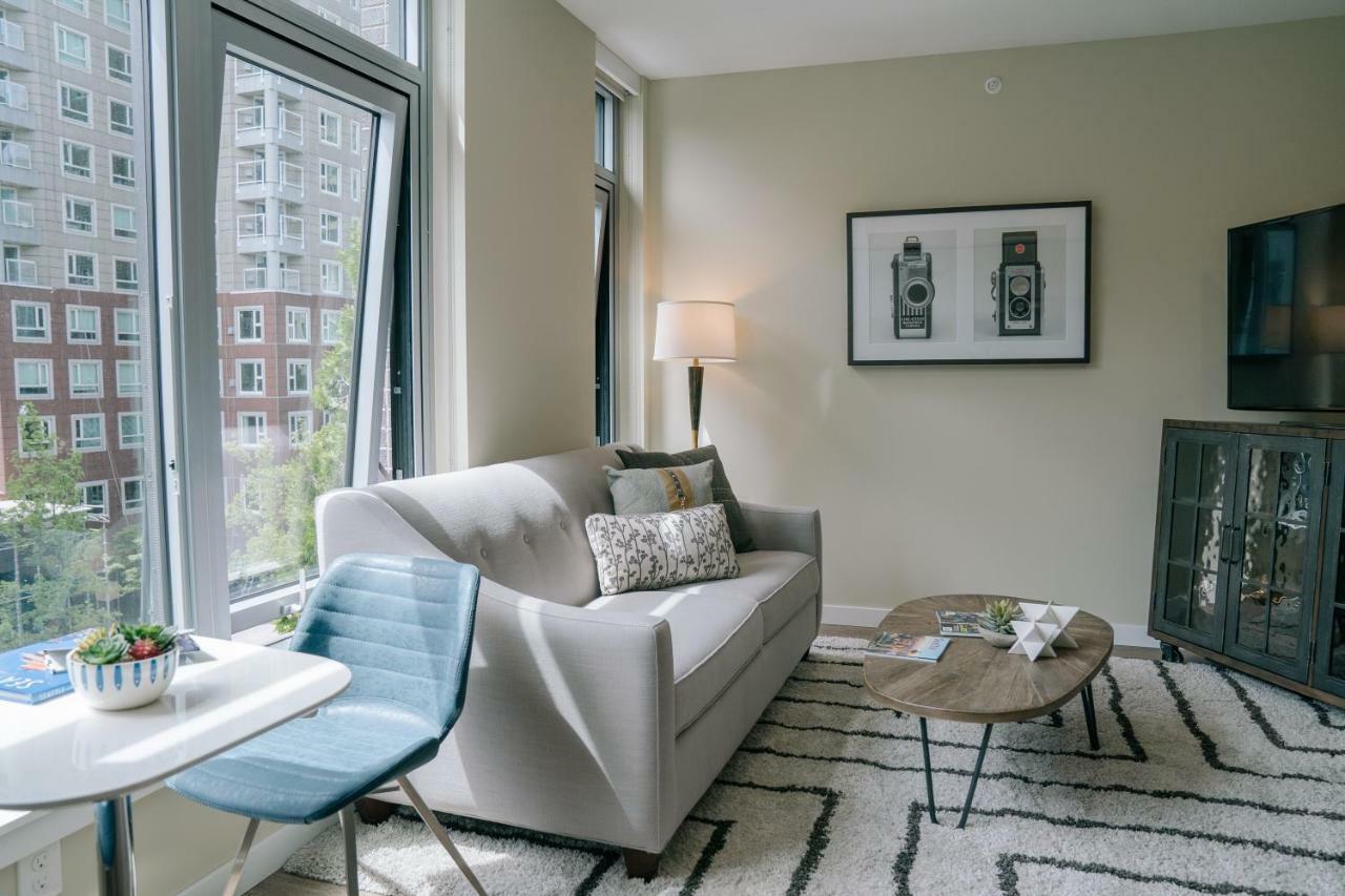 Whyhotel Seattle-Belltown Luxe Suites Wall Street Exterior photo